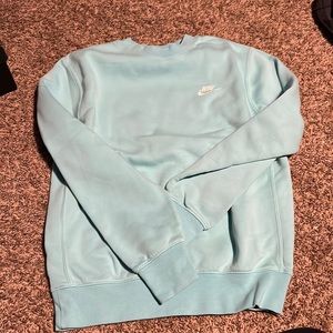 mens nike crewneck, size xs